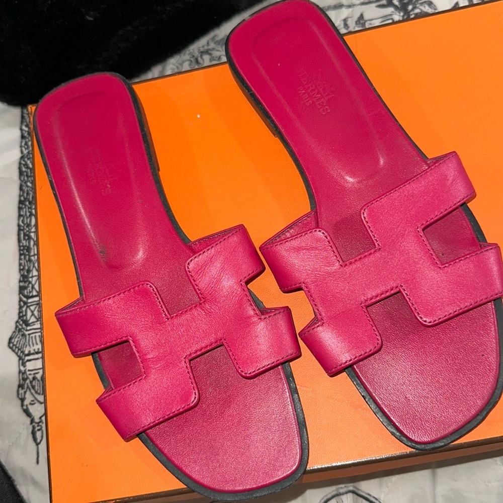 Women’s Hermes sandals